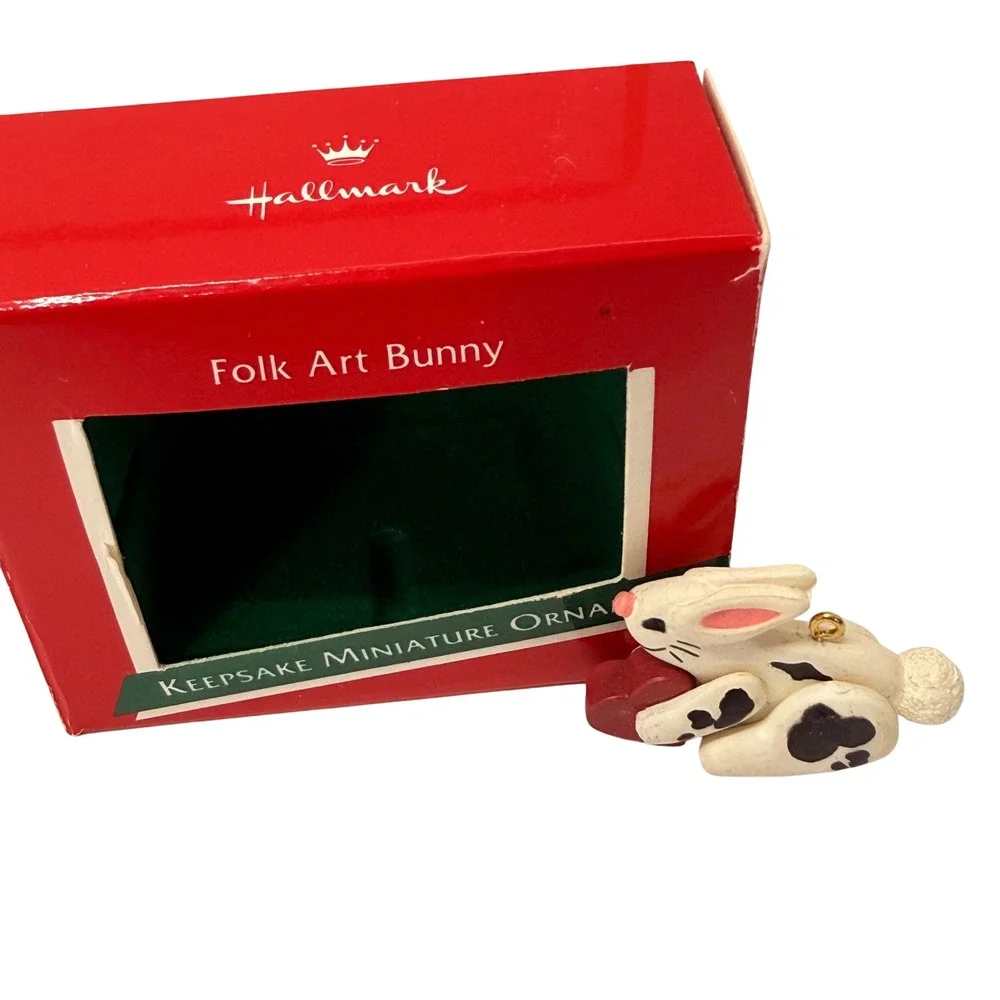 Hallmark Keepsake Miniature Ornament Folk Art Bunny Rabbit with Heart QXM571-4